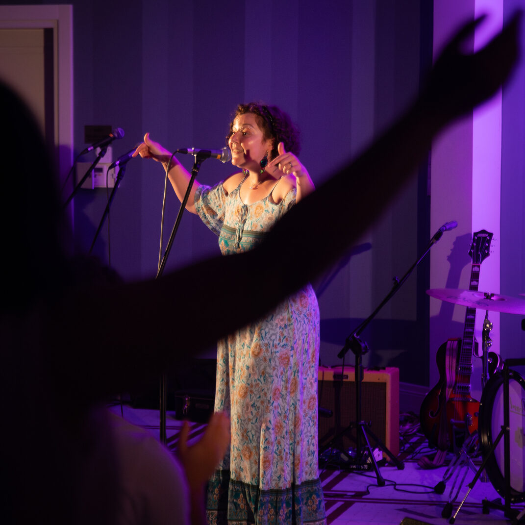 761A2382-Enhanced-NR (1) 761A2382-Enhanced-NR (1)